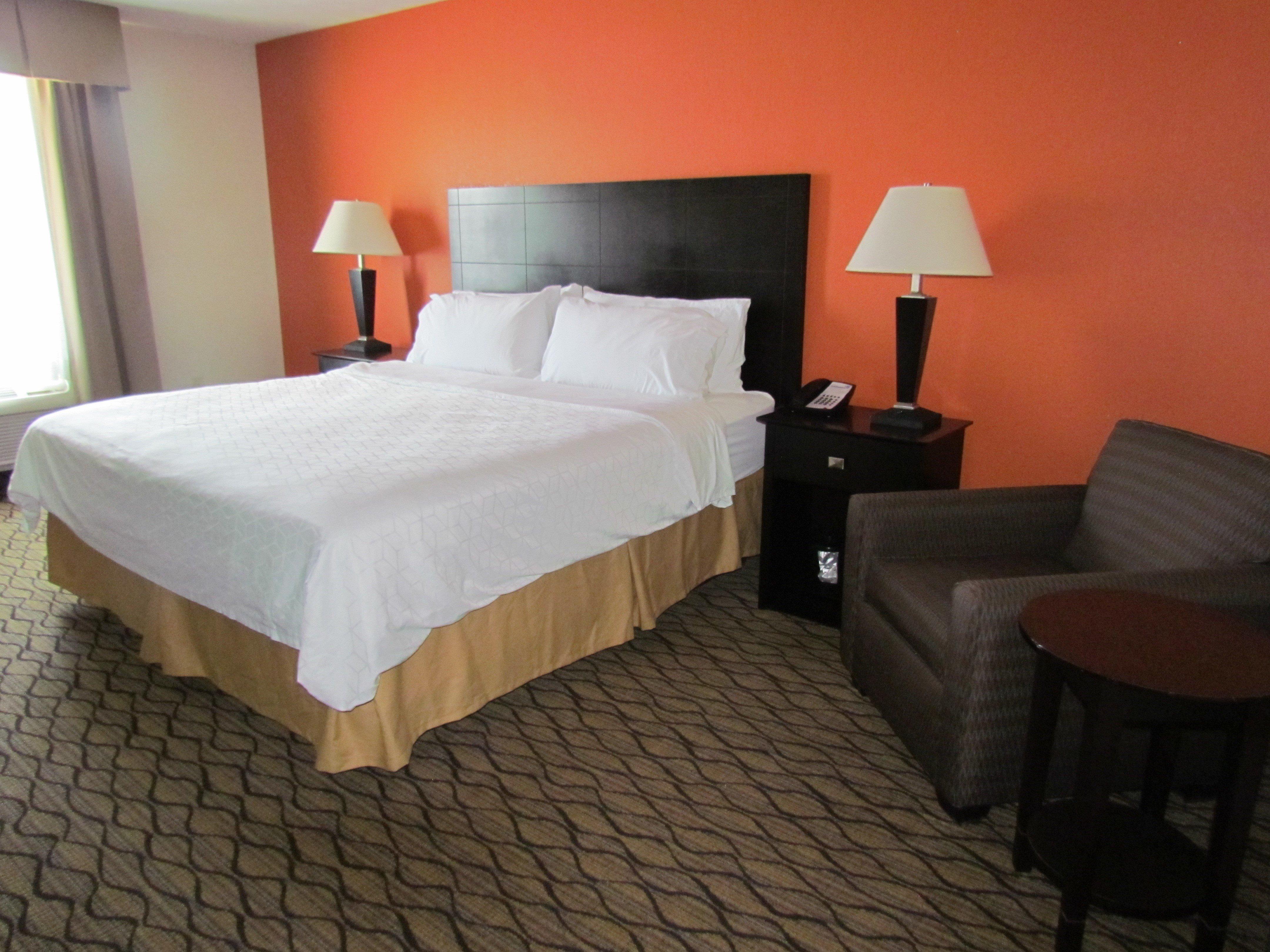 Holiday Inn Express Hotel & Suites Cadillac By Ihg Esterno foto