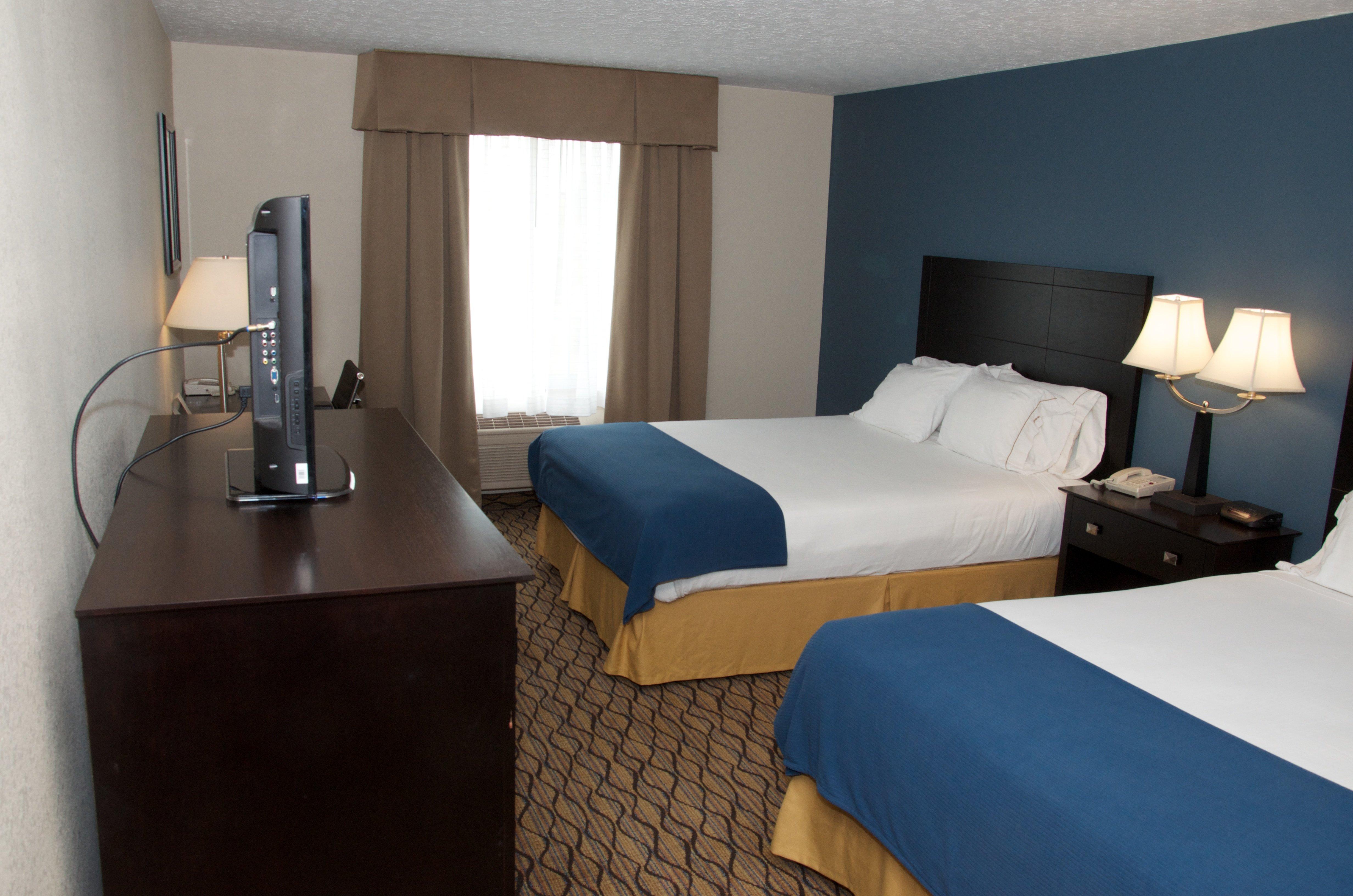 Holiday Inn Express Hotel & Suites Cadillac By Ihg Esterno foto