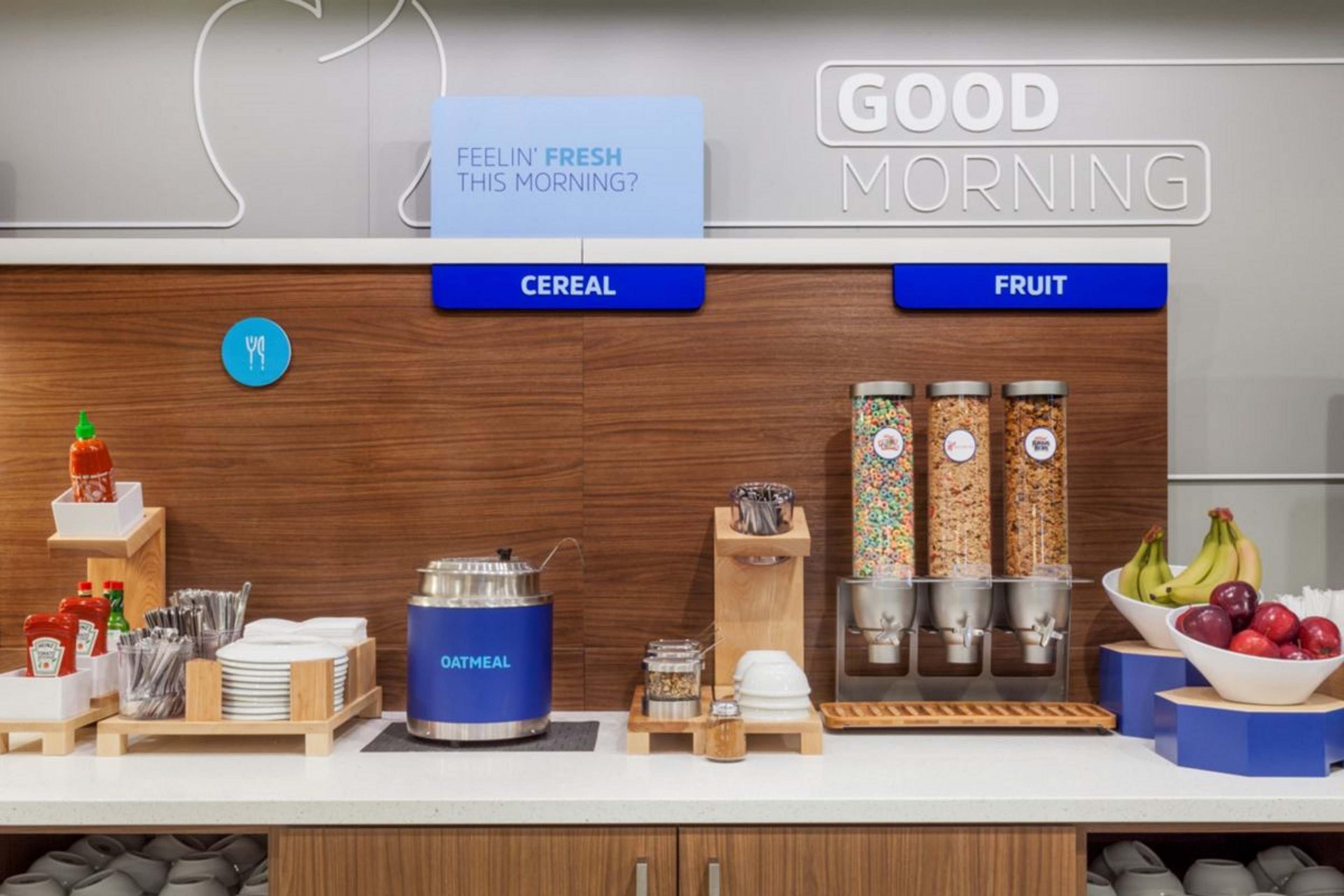 Holiday Inn Express Hotel & Suites Cadillac By Ihg Esterno foto