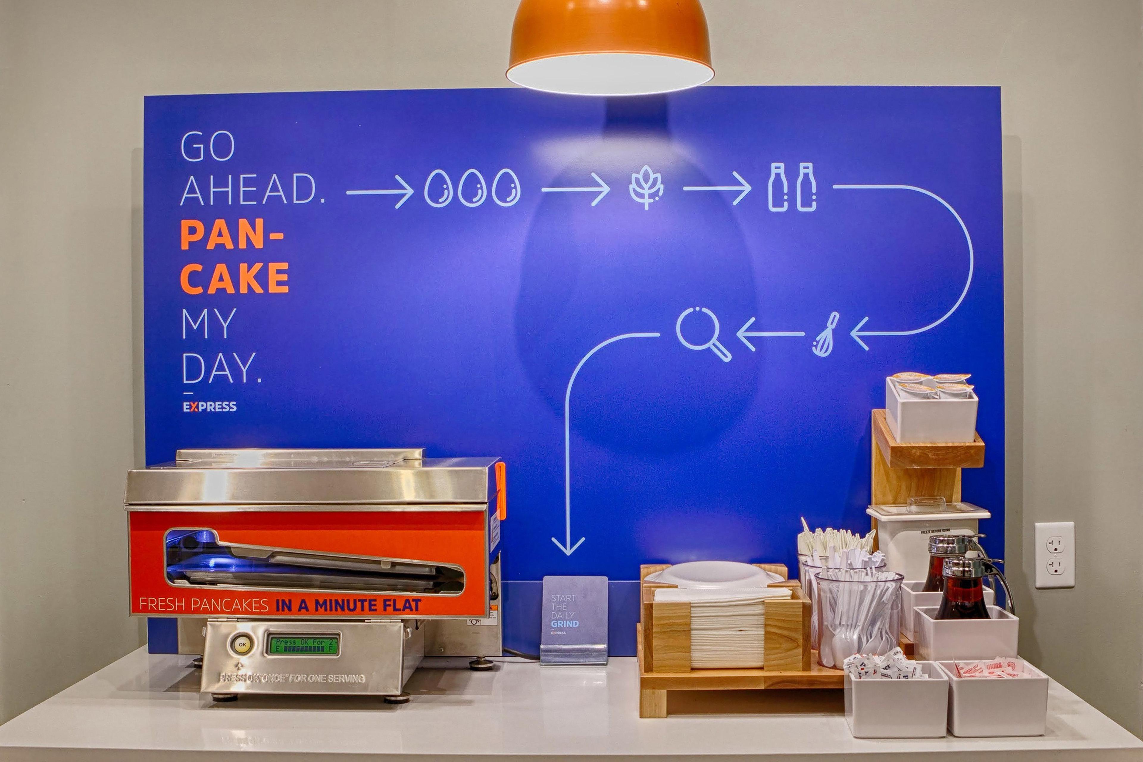 Holiday Inn Express Hotel & Suites Cadillac By Ihg Esterno foto