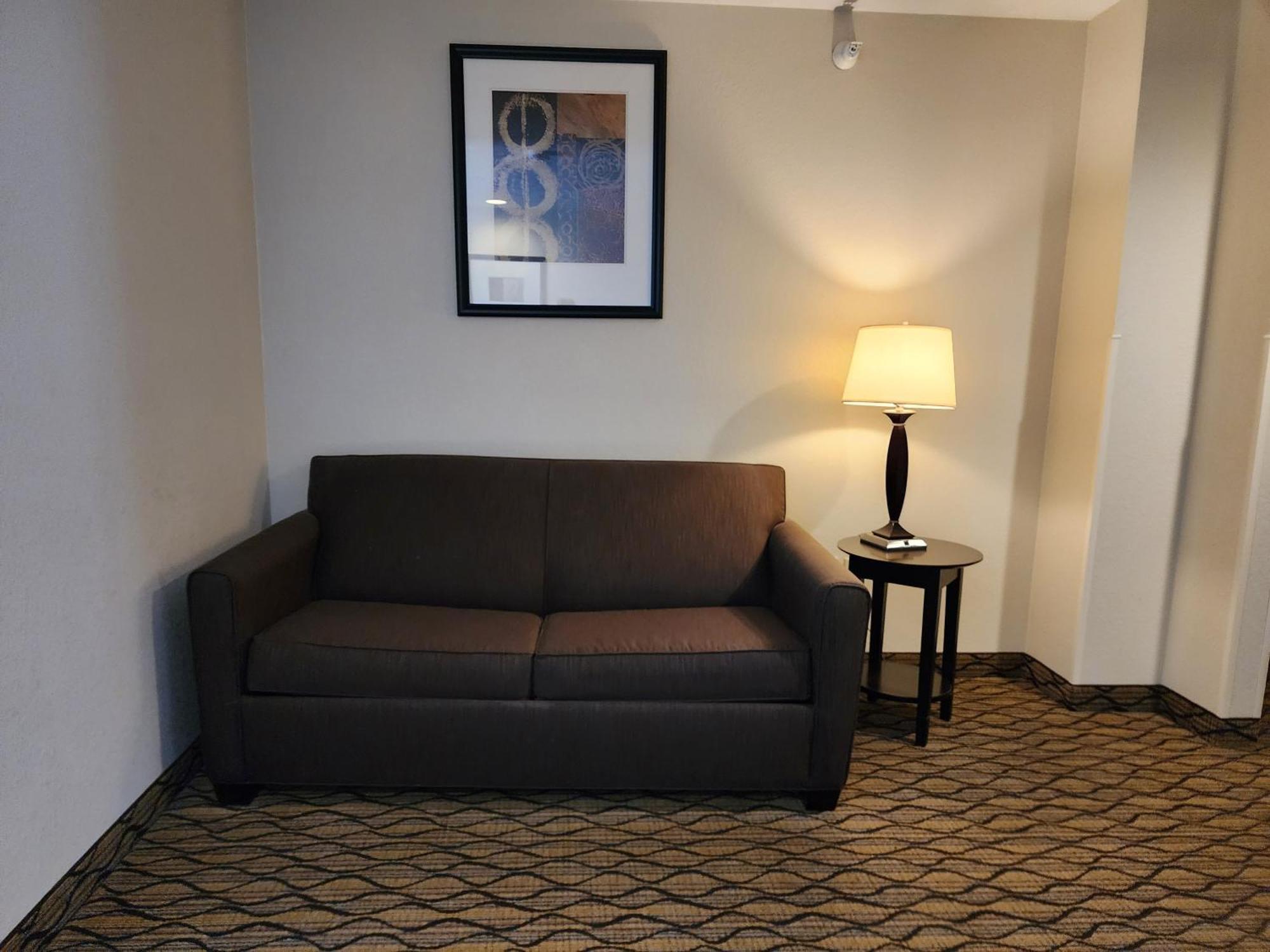 Holiday Inn Express Hotel & Suites Cadillac By Ihg Esterno foto